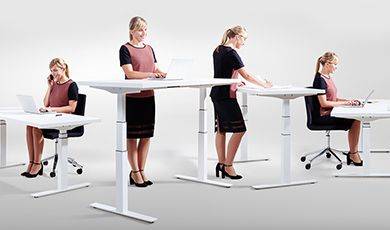 Правильна робоча поза: сидячи або стоячи?